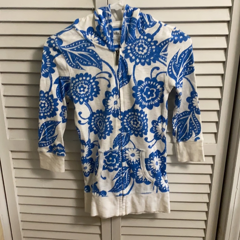 NWOT blue & white flowered Aero beach sweatshirt - Picture 2 of 4